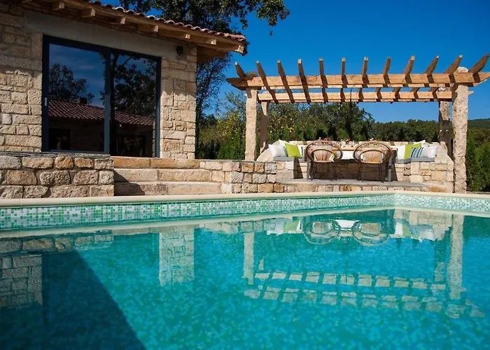 Dolce - Vintage 瓦爾納